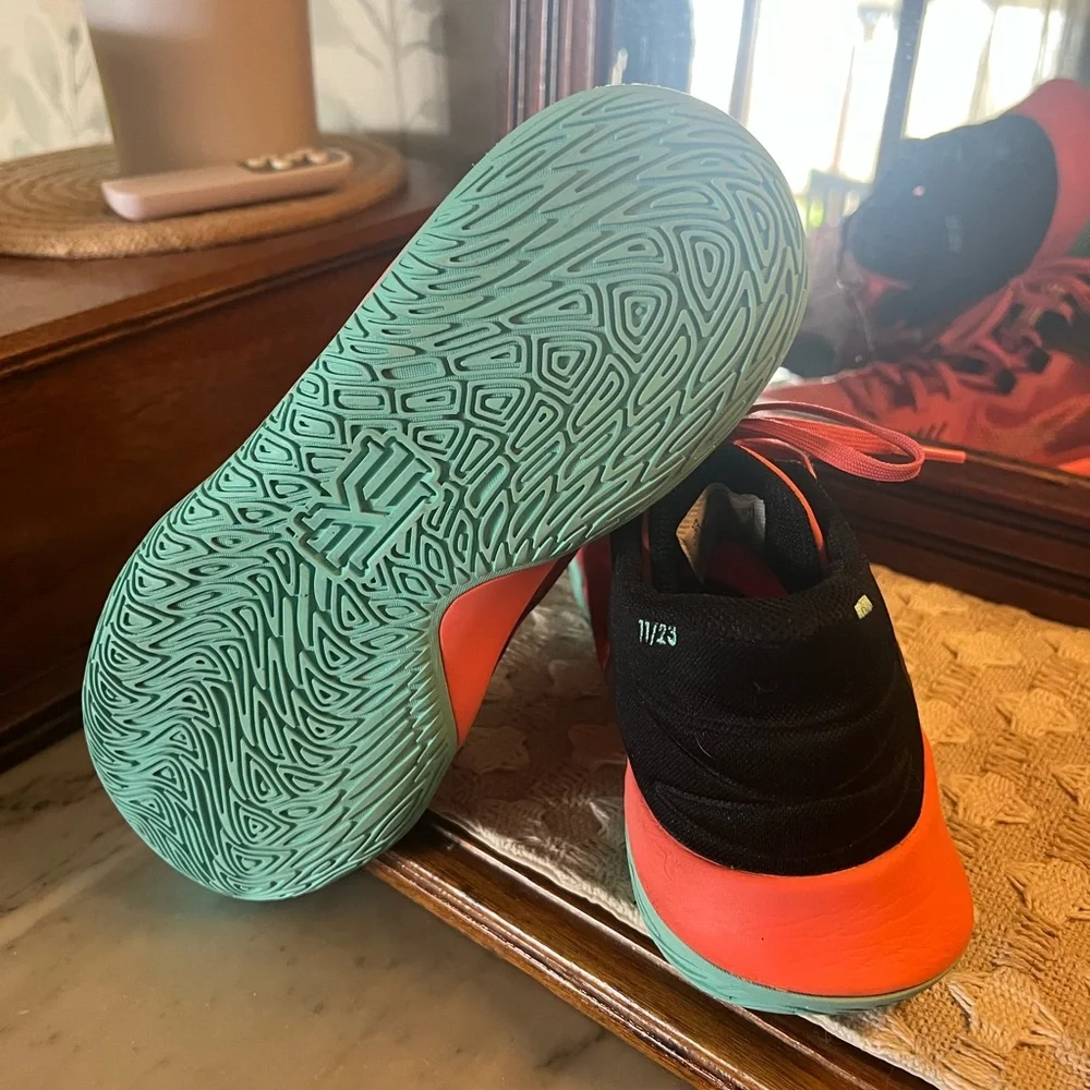 NIKE Kyrie Flytrap 5 GS Magic Ember Basketball Sneakers Orange Teal Black Sz‎ 5Y
